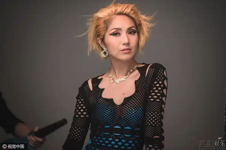 杨千嬅告诉你啥是性感和妖娆