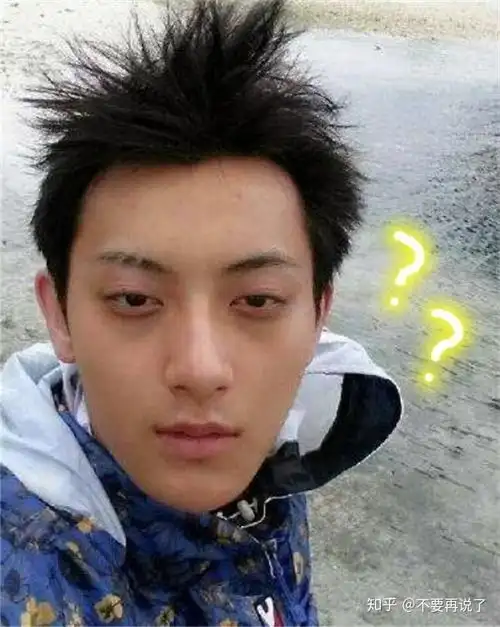 但如今看到金泫雅素颜的样子,不化妆的她看起来就跟普通人没什么两样