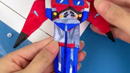 折纸变形金刚的教程来了,真的会变形哦!