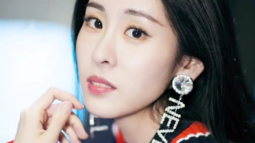 张碧晨 明星 内地 明星风尚壁纸