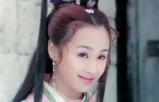 曹颖声带手术成功但需禁声发文报平安提到一事引回忆杀