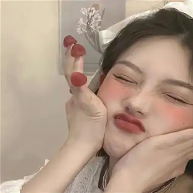 慵懒偏冷淡风温柔女生好看头像 韩系气质高冷的魅力女生头像_女生头像