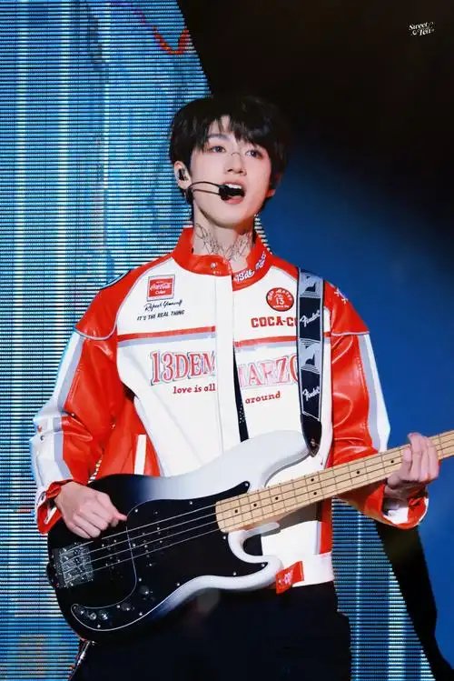 朱志鑫[超话]##朱志鑫百变舞台风格