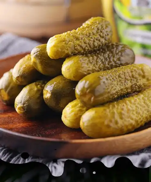 俄罗斯酸黄瓜腌黄瓜罐头俄式酸青瓜酱菜即食下饭菜汉堡沙拉配菜 酸