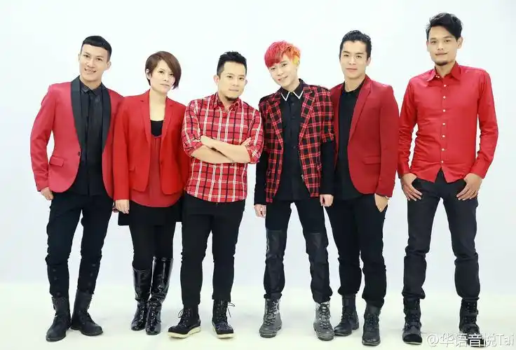 跪求苏打绿高清大图分辨率1248x1024以上 要成员一起 还有就是谢馨仪