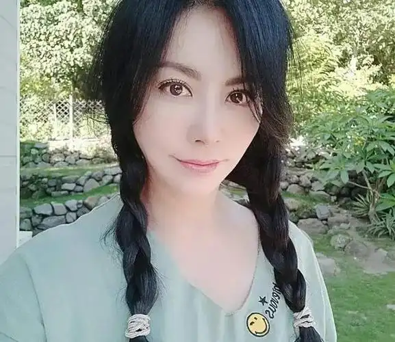 马景涛的前女友,曾经的台湾第一美人田丽,长相霸气