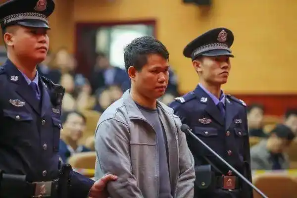 5千克回藤县途中被抓获! 罪犯韦元汉被执行死刑