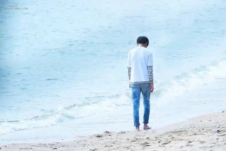 王俊凯 160402 oppo r9广告拍摄【椰树叶闲… - 堆糖,美图壁纸兴趣