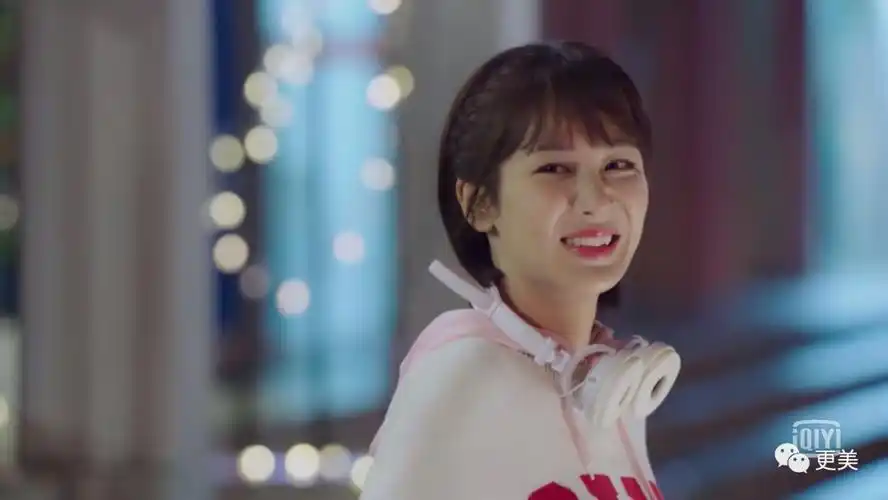 从土妞到仙女,杨紫出道17年换的脸竟比baby还多?