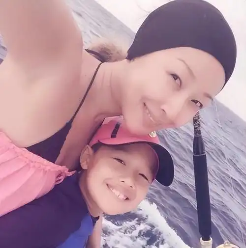 孙悦嫁大9岁二婚富豪生冠军儿子如今的她证明李健没说错