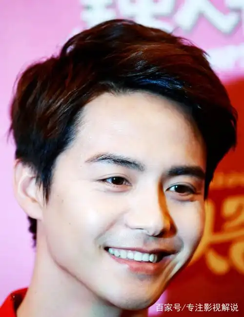 分享一组马天宇美照,这个男人看起来真温柔