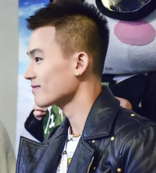 欧豪2015.5.8电影左耳墨尔本媒体与粉丝见面会 签书环节