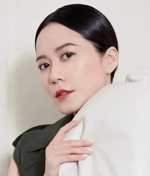 3位美貌女明星拖成大龄剩女,50岁仍未嫁人,网友:娶到就是赚到