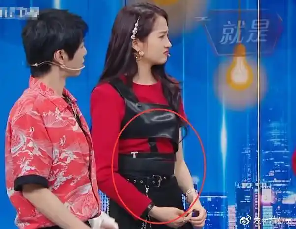 有种惊艳叫关晓彤胖了别人都变成五大三粗她胖十斤后才懂鹿晗赚了