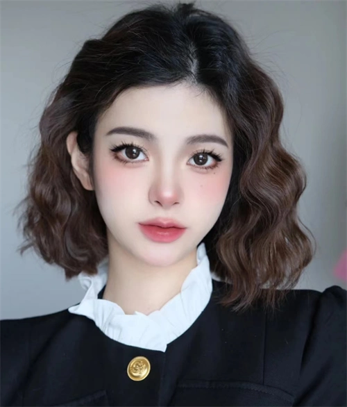 短发蛋卷头/蛋蛋卷 蓬松俏皮显脸小_女生卷发 - 美发站