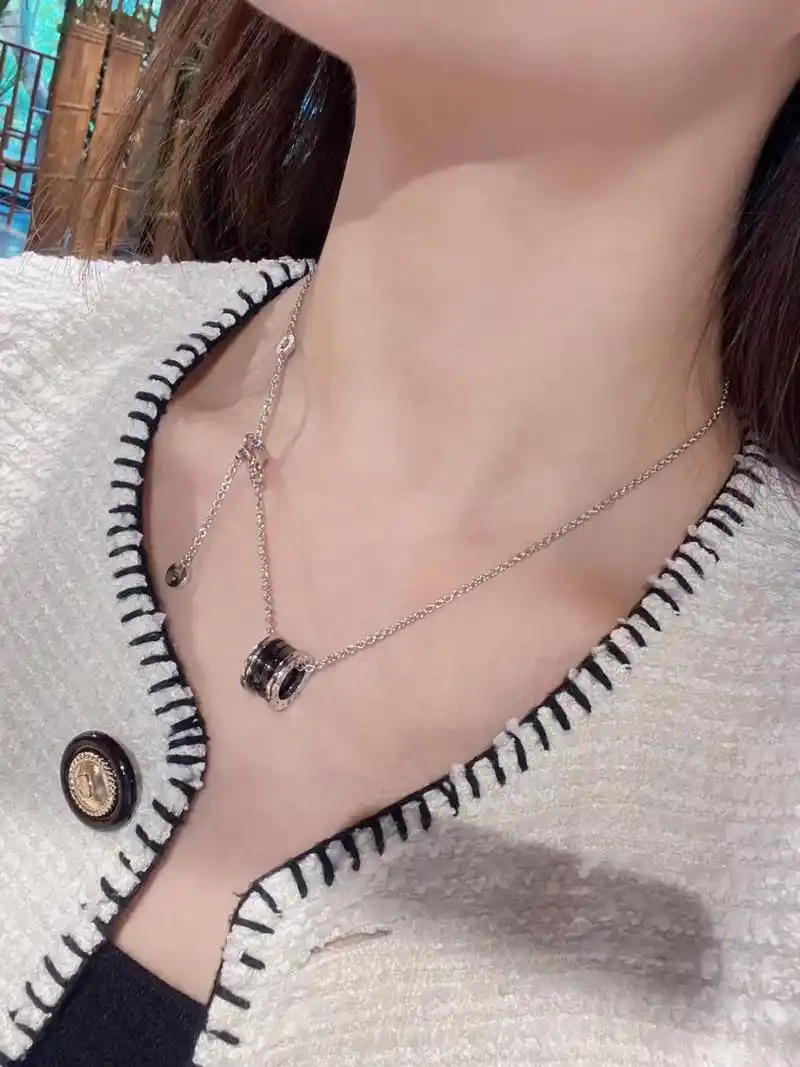 宝格丽项链 宝格丽慈善款项链 专柜价4800元～ 全新全套3xxx 几千块的