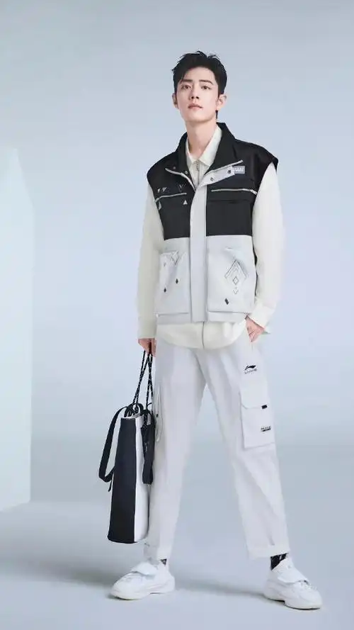 肖战春日穿搭大片##肖战春季穿搭大片