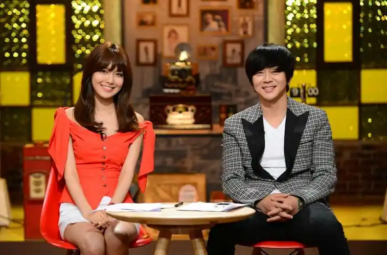 p>《深夜tv演艺》是韩国sbs电视台推出的综艺娱乐访谈节目.