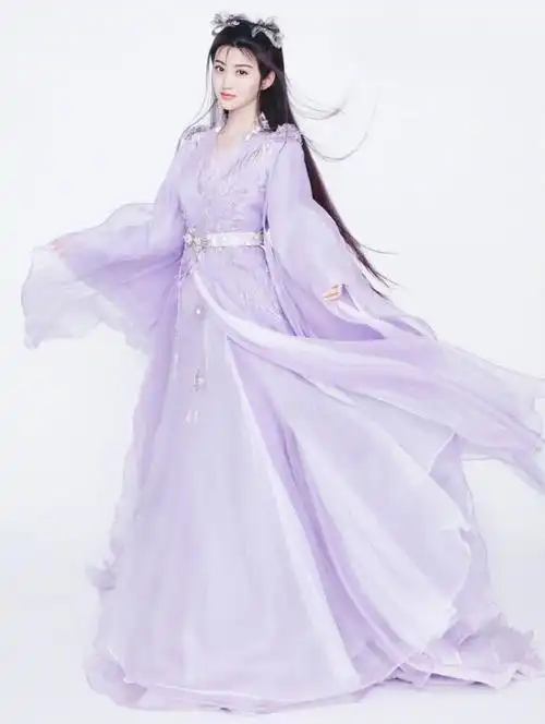 这样的景甜你肯定没见过,古装造型宛若仙子,只是发型太俗气了