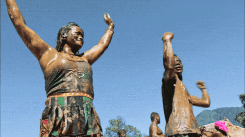 未烧毁的翁丁永远变成了一幅画:中国最后一批原始人的影像