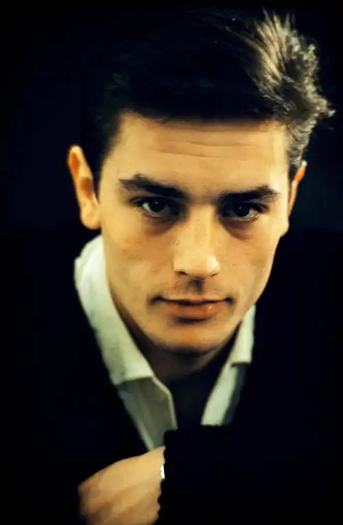 佐罗阿兰德龙获戛纳荣誉金棕榈奖