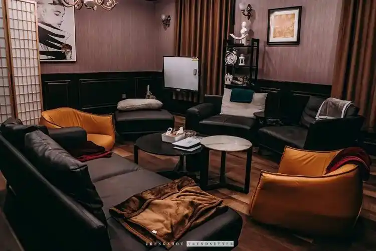 实景烧脑剧本杀郑州这五家室内解密游戏约上朋友一起做戏精不香么