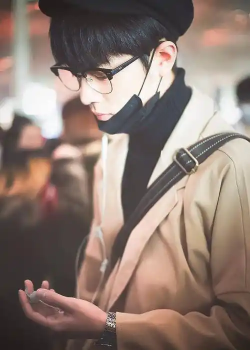 肖战这个履历真的有点迷_审美_陈情_设计