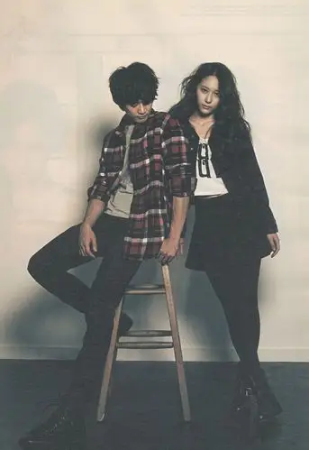 郑秀晶和哪些男星拍过画报