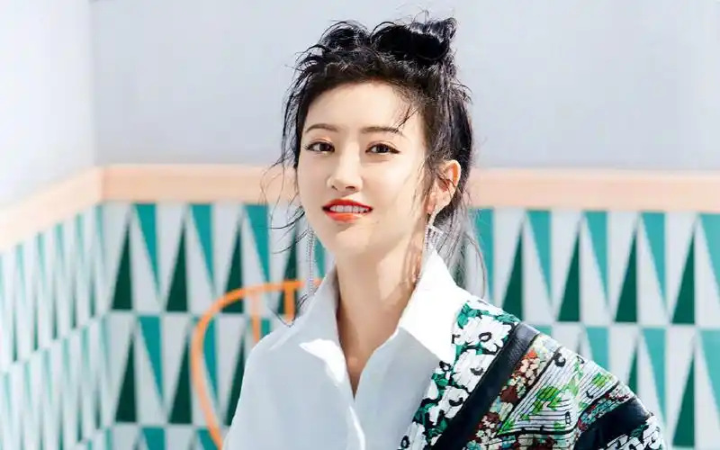 景甜时尚养眼写真桌面壁纸