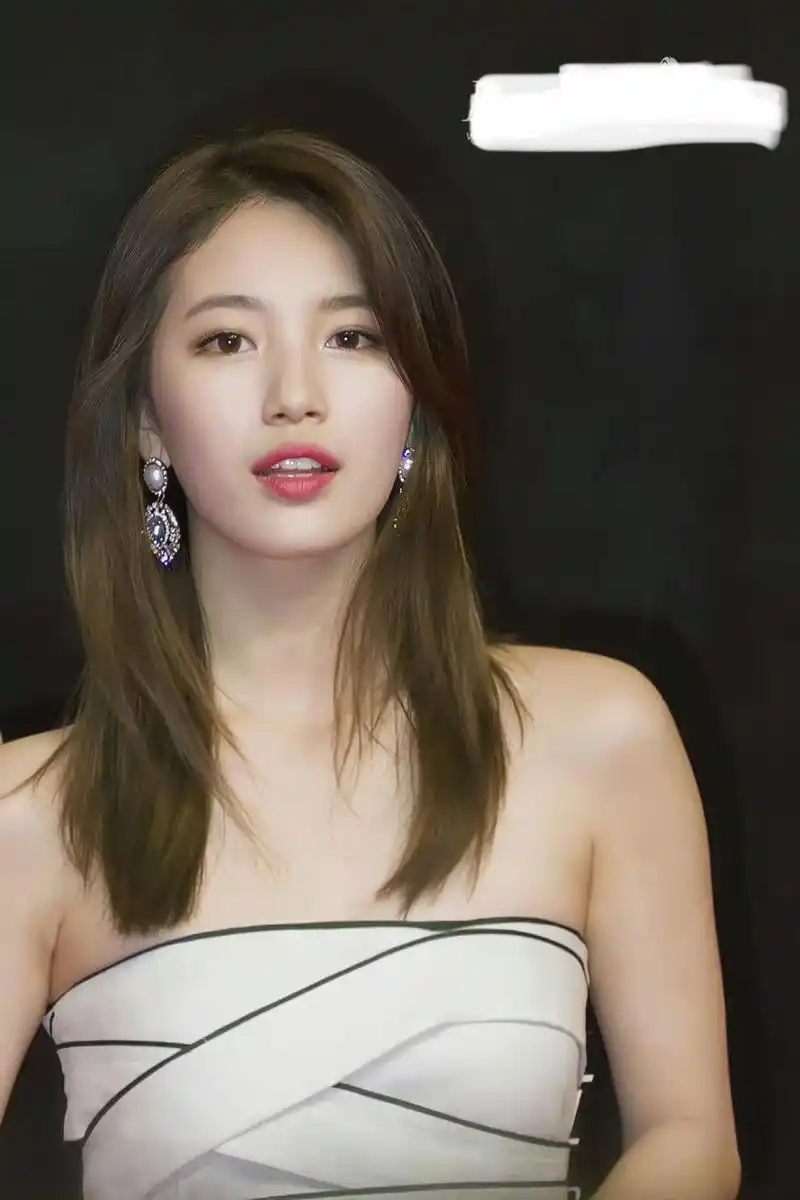 原来裴秀智也参加过微博之夜,这姐的脸是真的很能打啊,这个松弛感真的