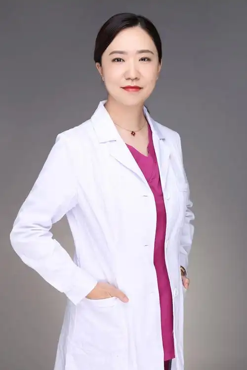 王颖跳出体制后我想的更多是如何带着团队活下去丨人物