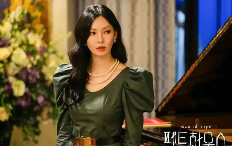 全员恶人韩剧顶楼的爆款秘诀是什么