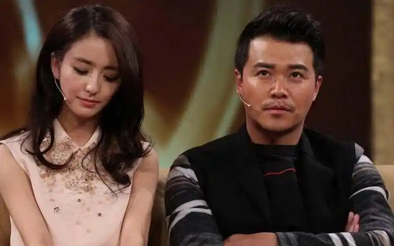 带儿子参加佟丽娅电影首映礼,换一种身份守护,陈思诚做到了_网友_婚姻