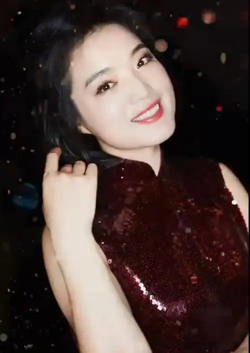 白雪:正月十七迎来46岁生日,惊喜收到了侄女秋雨奉上的庆生视频