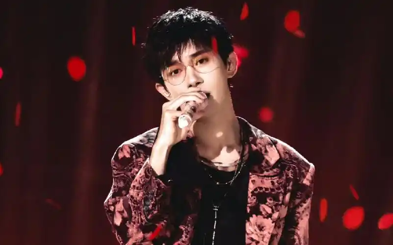 才是我永不会凋谢的玫瑰…【易烊千玺×羞答答的玫瑰】天猫双十一晚会