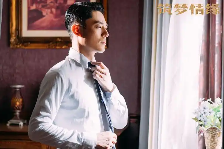 筑梦情缘霍建华图片