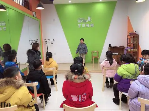 清大艺术教育周三上午口才班