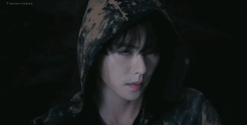 大家有没有觉得肖宇梁的小哥正面冷,侧面很温柔(加演技楼,.