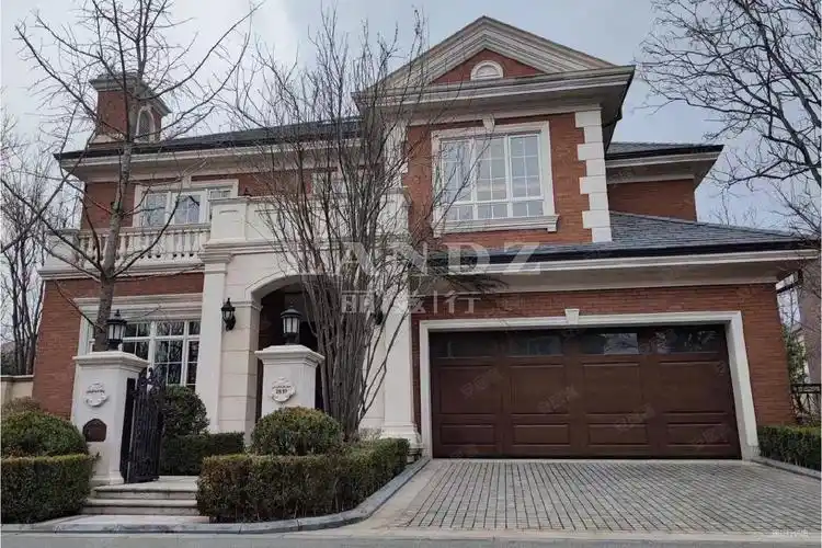 北京壹号庄园(东方普罗旺斯四期)5室3厅6卫695.97㎡东4899万