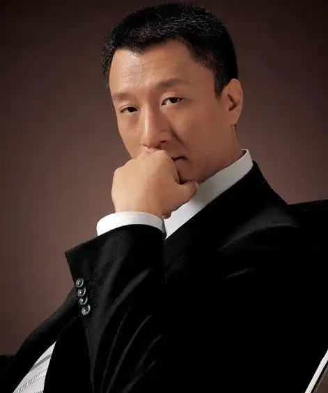 谍战剧《落地请开手机》中的【孙红雷】