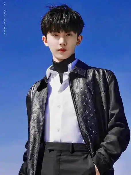 马嘉祺我们的歌4皮衣造型