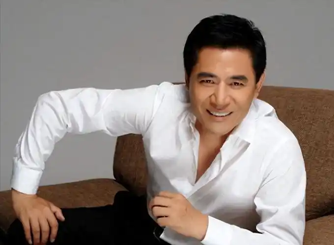 回顾国家一级演员陈宝国因一句话惹麻烦如今怎么样了