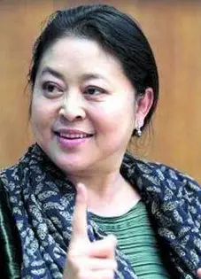 倪萍洛杉矶豪宅:一买就是两套,世外桃源既视感!好霸气!