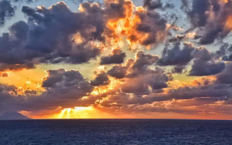 唯美好看的晚霞风景图片桌面壁纸