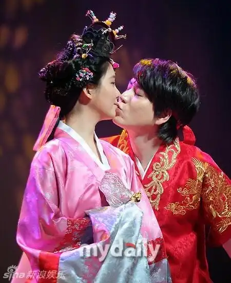 组图:sj圭贤徐贤演绎《月亮怀抱太阳》帝妃恋_高清图集_新浪网