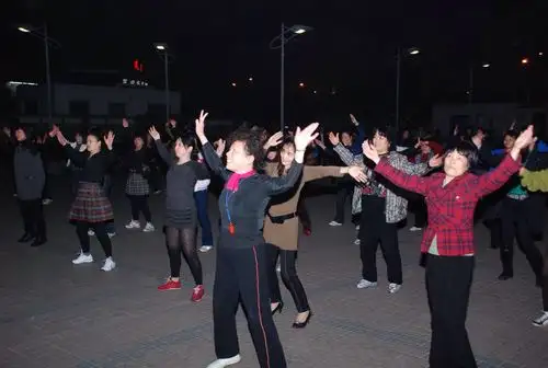 主题:[iphone]同样是国际金融中心,为啥新加坡没人跳广场舞