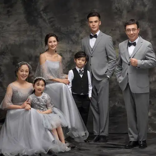 全家福摄影服装_2020新款影楼全家福主题服装一家六口亲子合影摄影