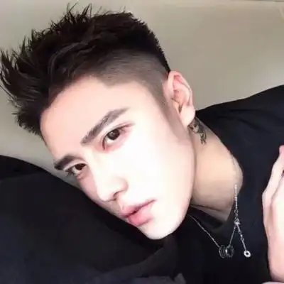 软锦:"男生头像/韩系/成熟"