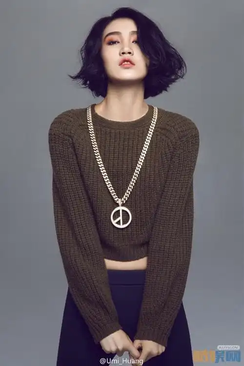 黄晓婉知性写真