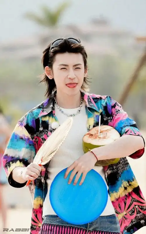 小鬼音你而来海南路透##小鬼王琳凯路透好可爱